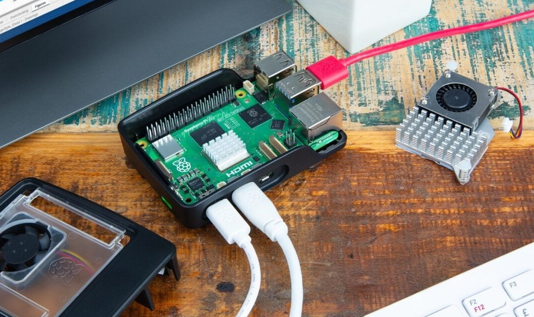 Minipočítač Raspberry Pi 5
