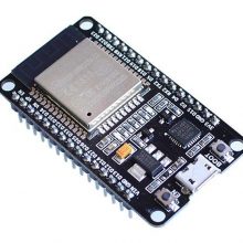 Vývojová deska ESP32